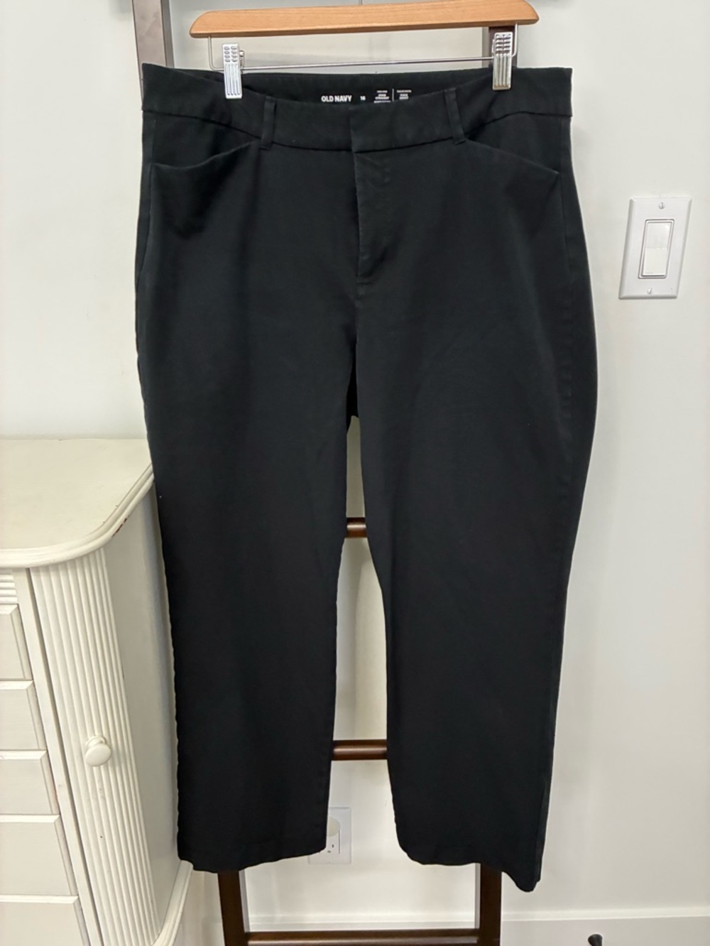 Old Navy pixie Black Straight-Leg Dress /casual Pants size 16 pockets capsule